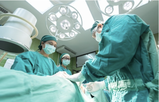 doctores operando