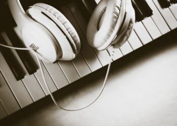 cascos musica