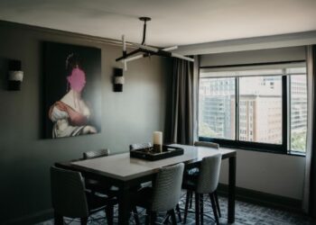 Salón con lámpara especial