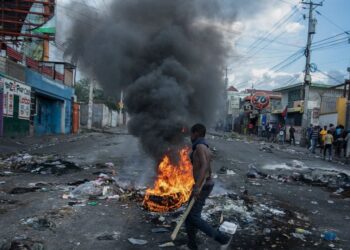 Pandilla haitiana exige en prueba de poder al gobierno