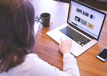 Dónde estudiar en España para tener buen futuro profesional