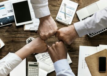 Mejora tu carrera con psicología organizacional: ¿Por qué estudiarlo?
