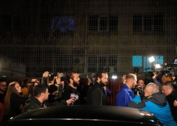 Rumanía: Detención de Andrew Tate reemplazada por arresto domiciliario