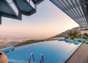 Ventajas de usar gresite para piscinas