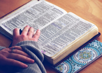 ¿Cómo afecta la religión a la sociedad actual?