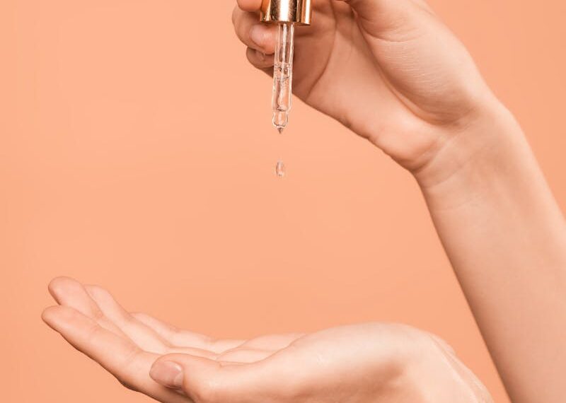 Productos de cuidado de la piel y rutina de belleza